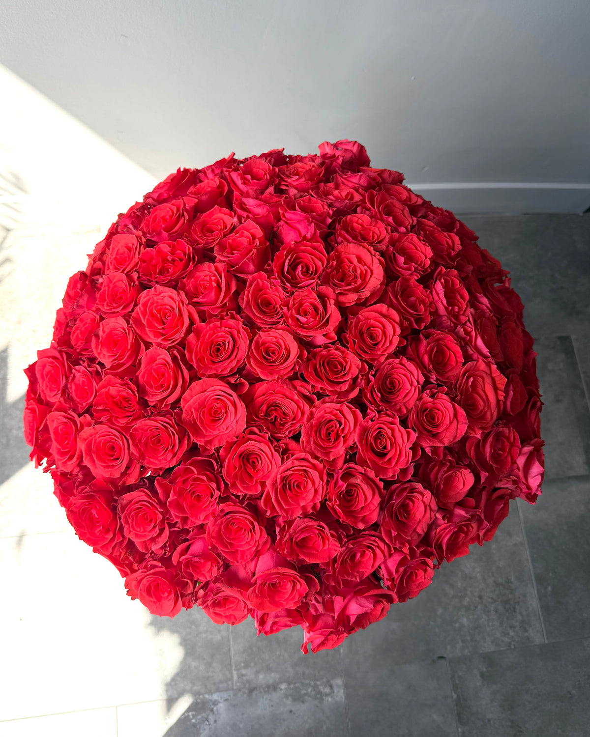 70cm Coral Rose Luxury Bouquet