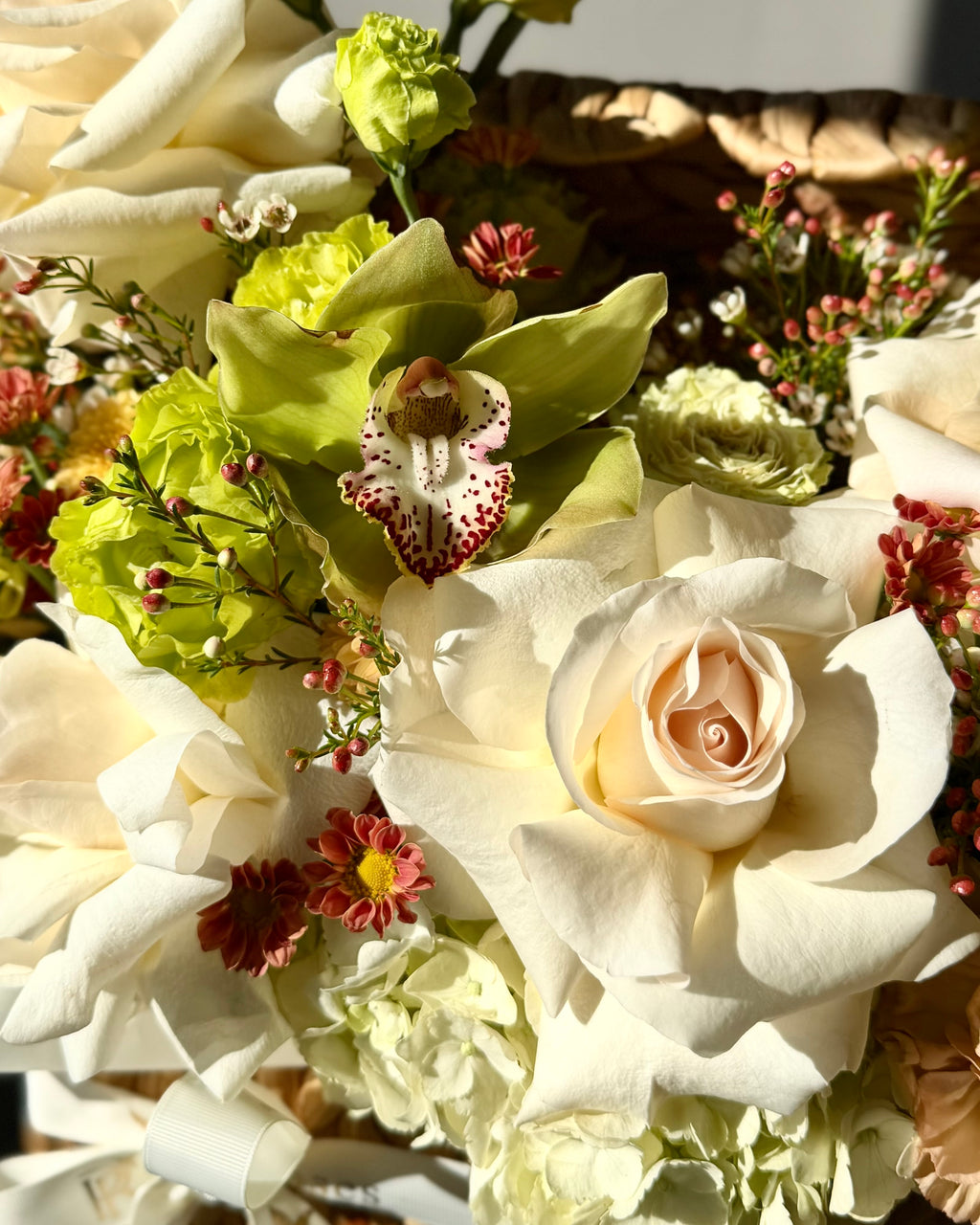Elegant Ivory & Lime Green Luxury Flower Basket Arrangement