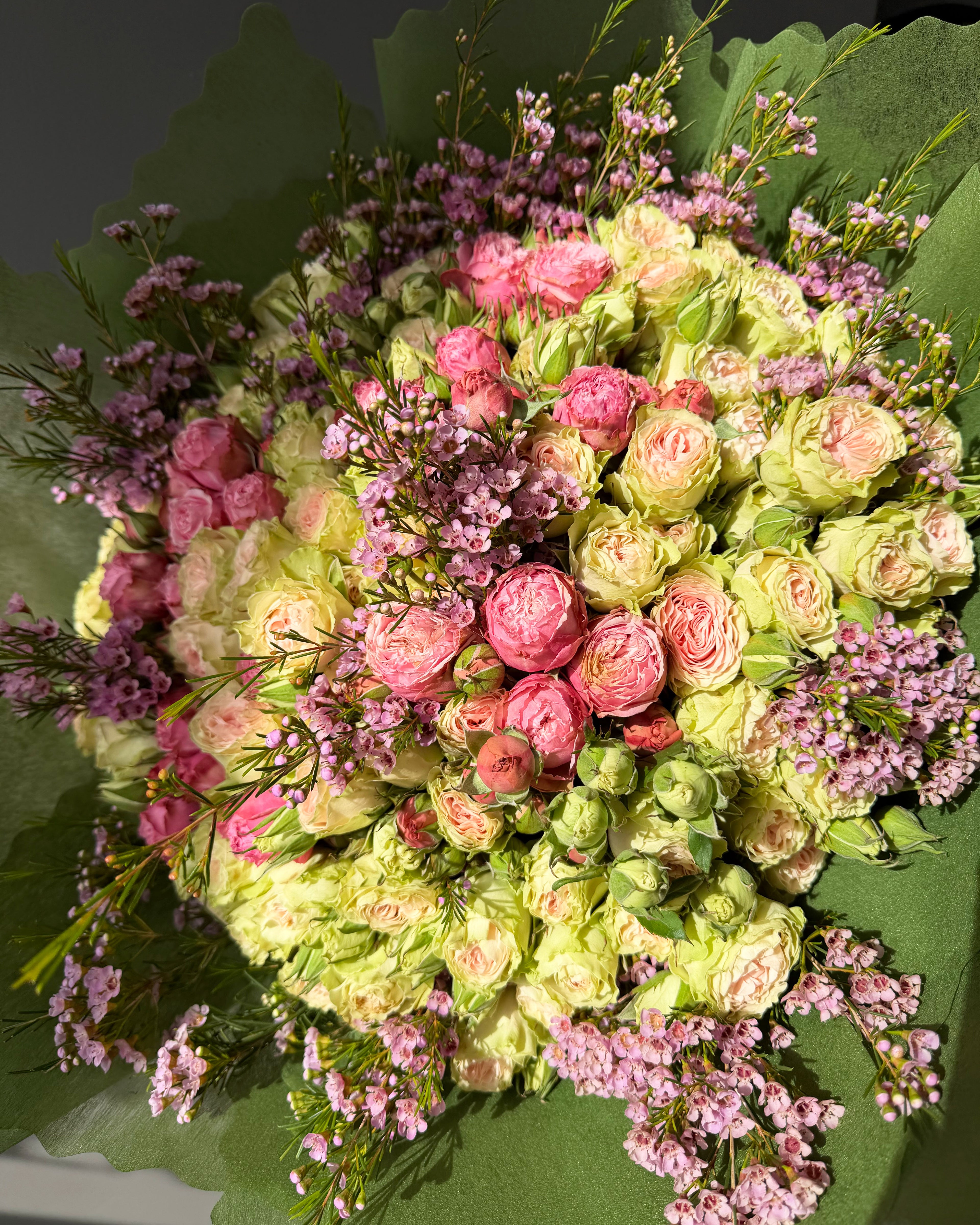 Garden Sorbet Spray Roses