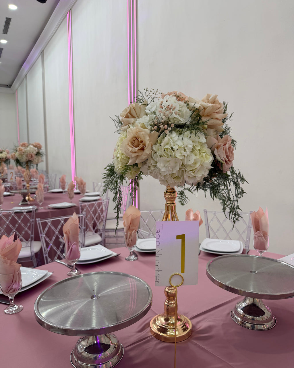 Blush Cloud Centerpiece