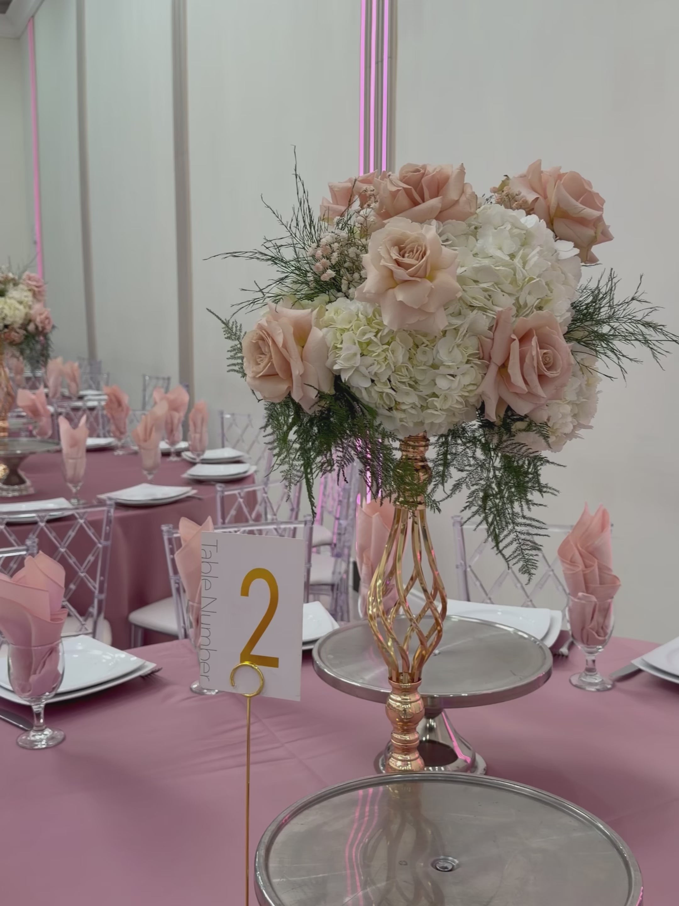 Blush Cloud Centerpiece